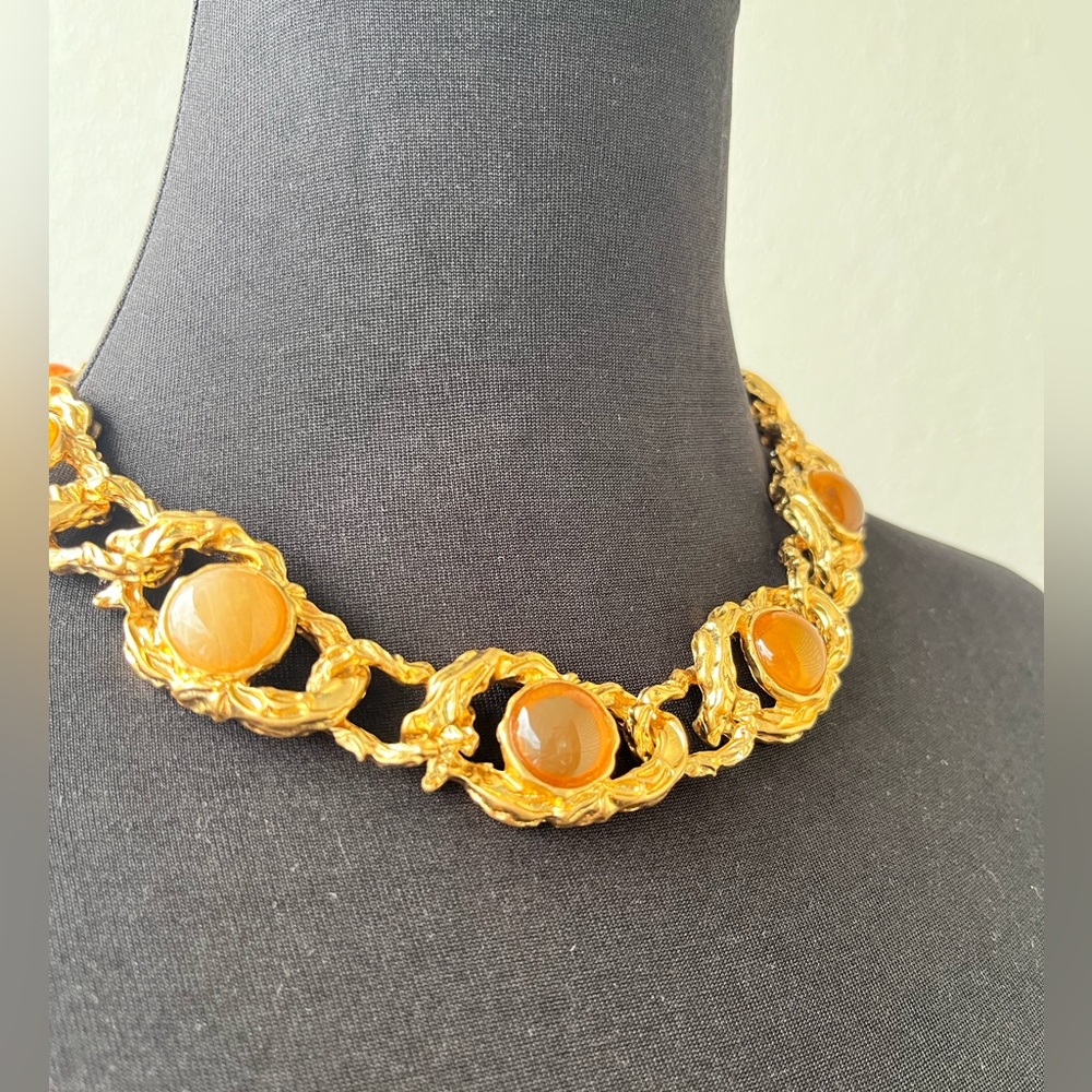 Textured Chain Statement Necklace - Picture 2 of 16